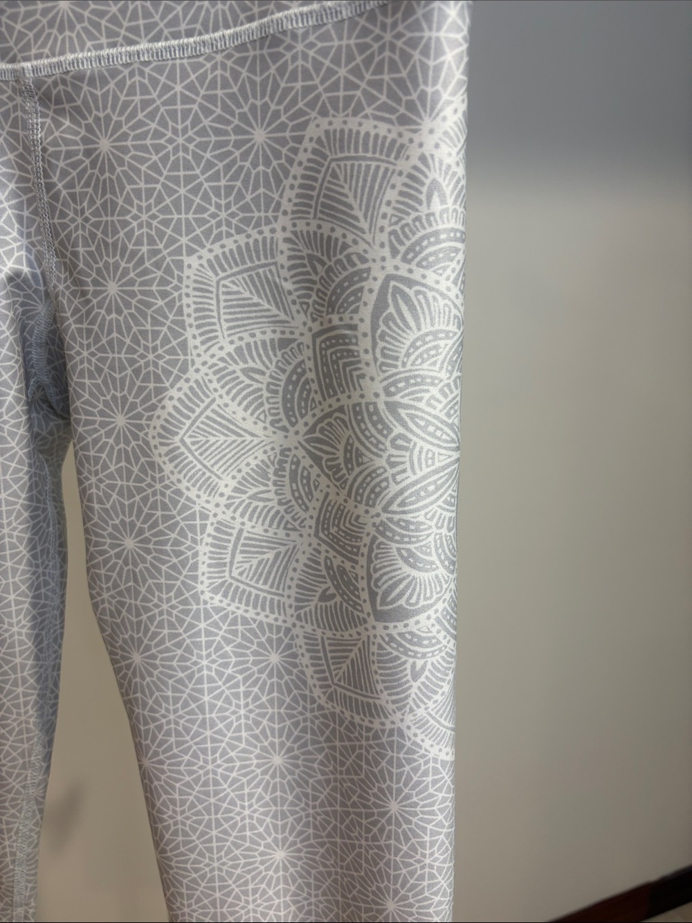 💕187💕 Inner Fire capris - Picture 2 of 3